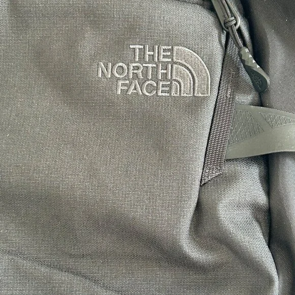 NWT The North Face Fall Line Backpack 28L Black Durable Hiking Travel Laptop OS